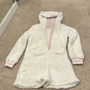 More than Magic onesie pajamas sleepware fuzzy White and pink girl Sz M 7/8